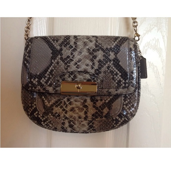 NWT Coach 'Kristin' Python Embossed Crossbody in Shades of Gray/Black! - Picture 2 of 6